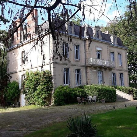 Chateau Du Grand Lucay Bourbon-lʼArchambault Exteriér fotografie
